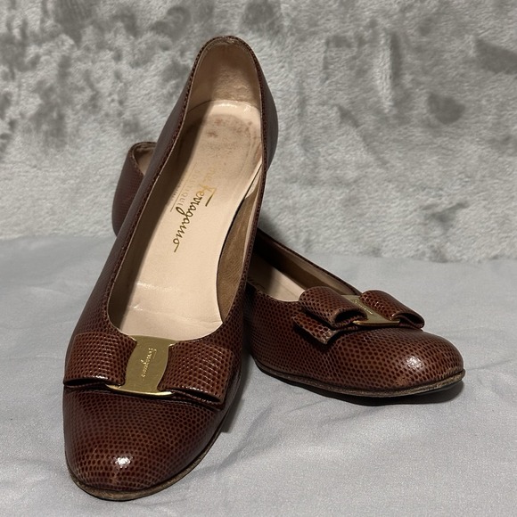 Salvatore Ferragamo Shoes - Salvatore Ferragamo Brown Leather Vara Lillaz Bow Pumps Heel Shoes Womens 9.5 A4
